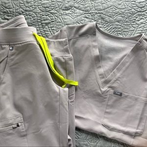 FIGS Scrub Set - Slate